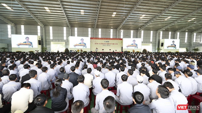 Ông Trần Bá Dương, Chủ tịch HĐQT THACO đọc thông điệp đầu năm tạo động lực để THACO phát triển trong năm 2019 và tương lai.