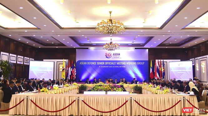 Hội nghị Nhóm làm việc Quan chức Quốc phòng Cấp cao ASEAN (ADSOM WG) với sự tham dự của hơn 80 đại biểu đến từ 10 nước ASEAN tổ chức tại Đà Nẵng vào tháng 1/2020