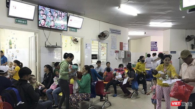 Một góc khu khám bệnh Bệnh viện Phụ sản - Nhi Đà Nẵng