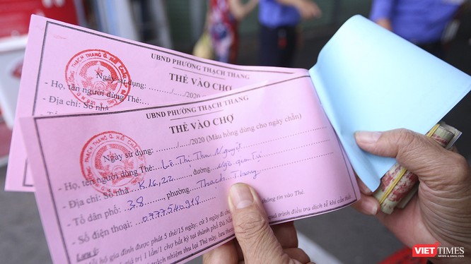 Phiếu đi chợ được phát cho người dân Đà Nẵng