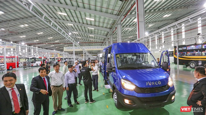 Dòng sản phẩm thương mại Mini Bus IVECO Daily do Thaco hợp tác với Iveco sản xuất
