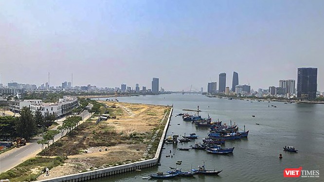 Một góc TP Đà Nẵng nhìn từ của sông Hàn