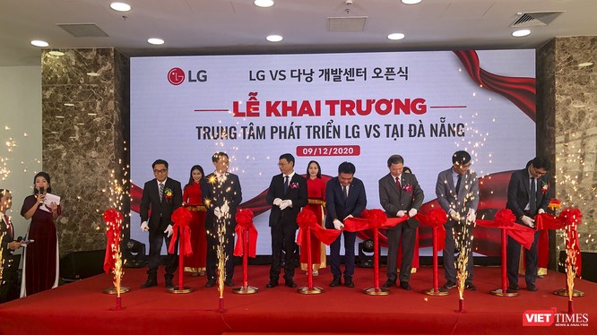 Quang cảnh lễ khai trương Trung tâm nghiên cứu LG VS của Tập đoàn LG tại Đà Nẵng