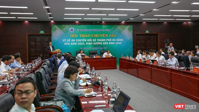 Ông Nguyễn Văn Quảng - Bí thư Thành ủy Đà Nẵng phát biểu tại Hội thảo chuyên gia về Đề án chuyển đổi số TP Đà Nẵng đến năm 2025, định hướng đến năm 2030 vừa diễn ra chiều ngày 22/3.