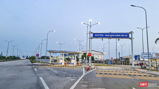 Một góc đường dẫn vào sân bay CHu Lai (Quảng Nam)