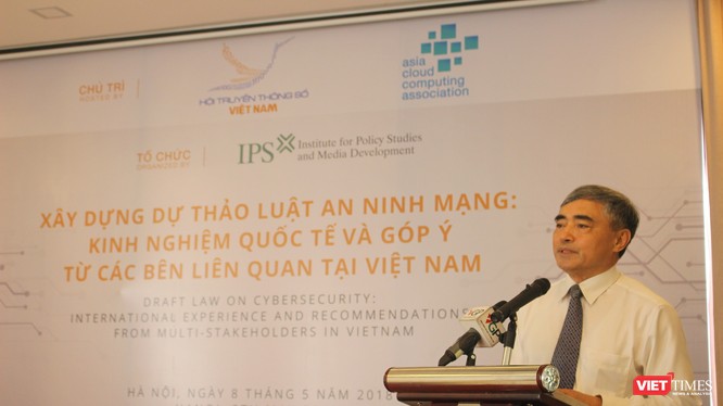 TS Nguyễn Minh Hồng - Thứ trưởng Bộ Thông tin và Truyền thông, Chủ tịch Hội Truyền thông số Việt Nam phát biểu khai mạc