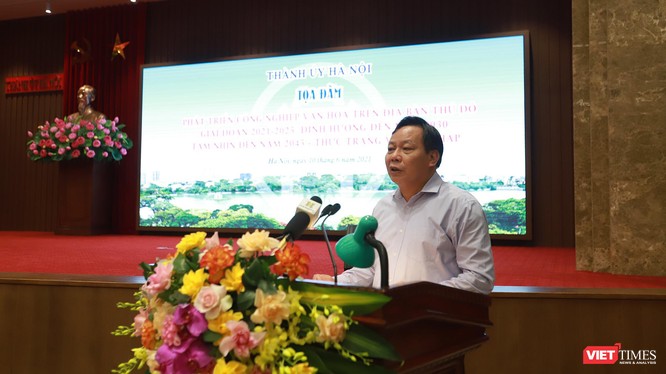 Ông Nguyễn Văn Phong, Phó Bí thư Thành ủy Hà Nội phát biểu tại tọa đàm