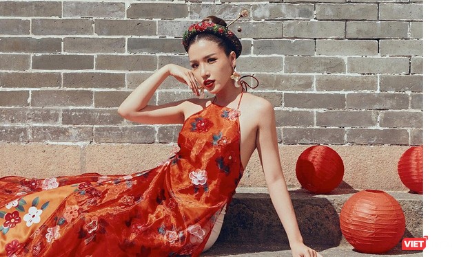 Á hậu Khánh Phương quyến rũ với sắc đỏ 