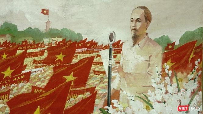 Tranh "Bác Hồ đọc tuyên ngôn độc lập" của Nguyễn Dương 