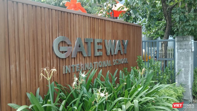 Cổng Trường Tiểu học Quốc tế Gateway (Cầu Giấy, Hà Nội) nơi xảy ra vụ việc.