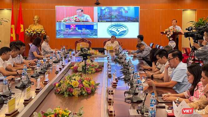 Toàn cảnh buổi họp báo phát động Giải thưởng “Sản phẩm công nghệ số Make in Viet Nam” năm 2022 diễn ra tại Bộ Thông tin và Truyền thông ngày 22/6.