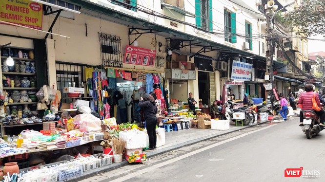 Một khu chợ tại Hà Nội. Ảnh: Minh Thúy 