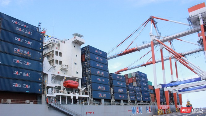 Chuyến tàu đầu tiên vào làm hàng tại cảng HITC tại Lạch Huyện của Hải Phòng ngày 13/5/2018. Ảnh: Thanh Tân