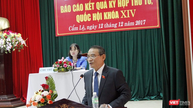  Bí thư Thành ủy Đà Nẵng Trương Quang Nghĩa phát biểu tại buổi tiếp xúc cử tri quận Cẩm Lệ vừa diễn ra chiều 12/12.