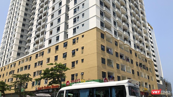 Mặc dù đã gần giữa tháng 4/2019, nhưng việc tháo dỡ các hạng mục sai phép tại công trình Tổ hợp khách sạn và căn hộ cao cấp Mường Thanh Sơn Trà vẫn "án binh bất động".
