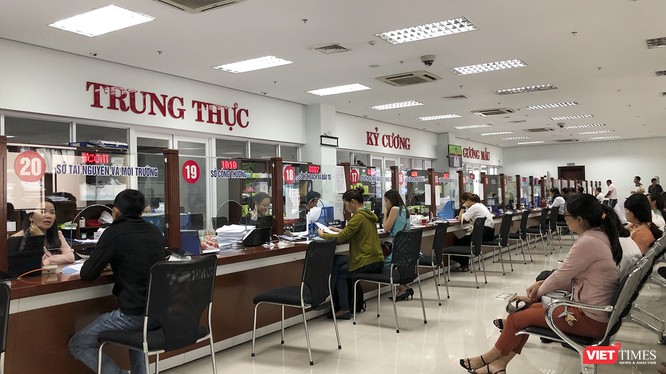 Khu vực Tiếp nhận và Trả kết quả hành chính ở Trung tâm hành chính TP Đà Nẵng.