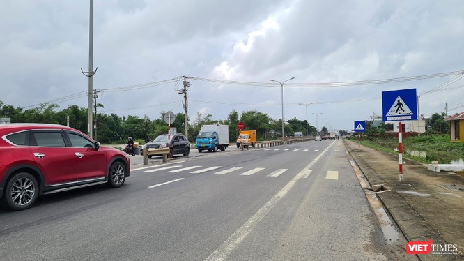 Giao thông trên Quốc lộ 1A đoạn qua địa bàn xã Tam Đàn và xã Tam An (thuộc huyện Phú Ninh, tỉnh Quảng Nam) đã được thông suốt