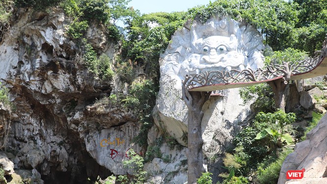 Danh thắng hang Gợp được mệnh danh là "tuyệt tác thiên nhiên giữa đại ngàn Trường Sơn" tại khu du lịch Cổng trời Đông Giang (Quảng Nam)