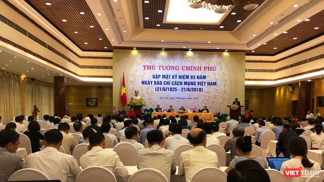 Thủ tướng Nguyễn Xuân Phúc đã có cuộc gặp mặt đại diện các cơ quan thông tấn báo chí