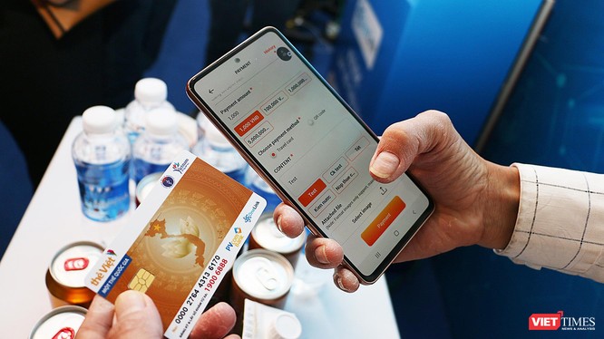 Thẻ Việt - Một thẻ quốc gia cho phép người dùng có thể thanh toán các khoản tiền khám chữa bệnh, mua sắm, du lịch