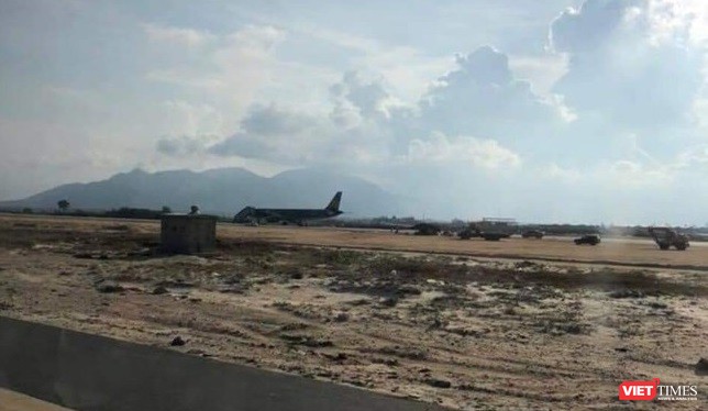 “Kết quả điều tra, bình giảng sự cố trong nội bộ Vietnam Airlines cho thấy sự cố hạ cánh nhầm đường băng hôm 29/4 có một phần quan trọng do lỗi của tổ bay”.
