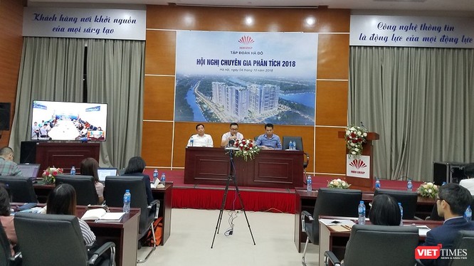 Quang cảnh Hội nghị chuyên gia phân tích 2018 của HDG ở đầu cầu Hà Nội. (Ảnh: X.T)