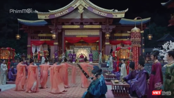Phân cảnh đám cưới trong phim Trung Quốc nghi là có sử dụng nhạc cung đình Huế (Ảnh chụp màn hình phim chiếu trên trang xem phim online Phim mới) 