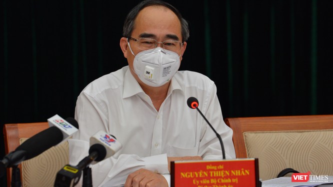 Bí thư Thành ủy Nguyễn Thiện Nhân yêu cầu hỗ trợ gấp, cứu doanh nghiệp khỏi bị phá sản (Ảnh: TTBC) 