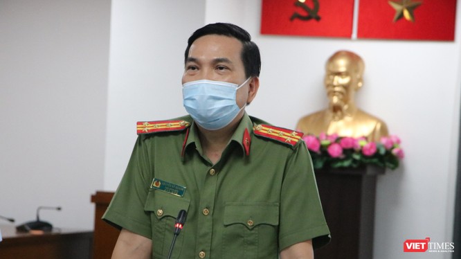 Đại tá Nguyễn Sỹ Quang - Phó Giám đốc Công an TP.HCMtại buổi họp báo trưa 3/12 (Ảnh: Hải Linh) 