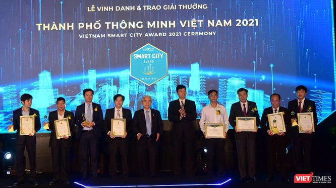 9 giải thưởng Thành phố thông minh Việt Nam 2021 được trao cho 4 đô thị.