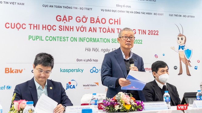 Ông Nguyễn Thành Hưng - Chủ tịch VNISA - thông tin về cuộc thi "Học sinh với An toàn thông tin năm 2022" lần đầu tiên được tổ chức.