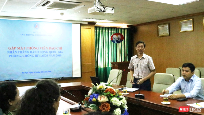 Buổi gặp mặt báo chí nhân Tháng hành động quốc gia phòng, chống HIV/AIDS và Ngày Thế giới phòng, chống HIV/AIDS (1/12). Ảnh: Minh Thúy