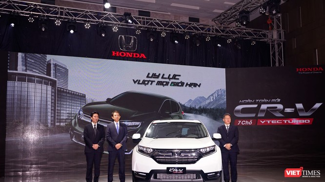 Honda CR-V 2018 mới bán từ 1/1/2018 với giá cao nhất 1,1 tỷ đồng. Ảnh: Nguyên Minh