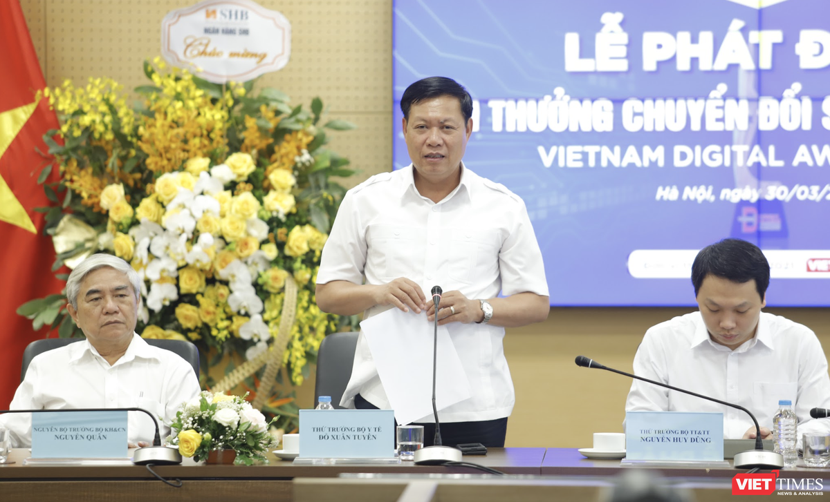 Thứ trưởng Bộ Y tế Đỗ Xuân Tuyên: Sẽ tích hợp kết quả đấu thầu trang thiết bị, thuốc, dịch vụ y tế ảnh 1