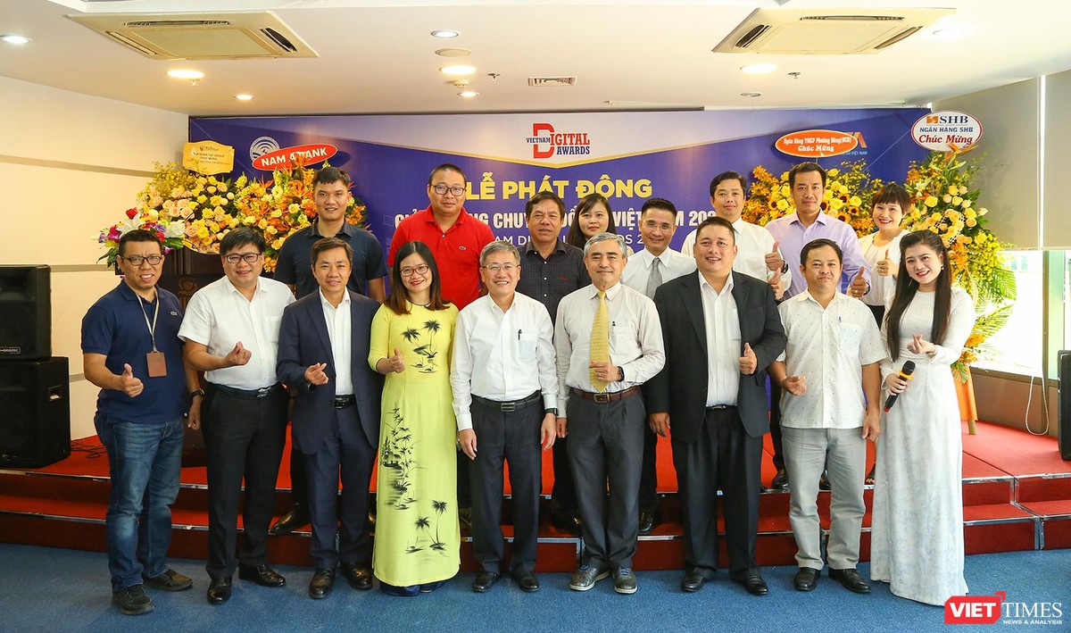 Chùm ảnh Lễ phát động Giải thưởng Chuyển đổi số Việt Nam năm 2021 tại Đà Nẵng ảnh 37