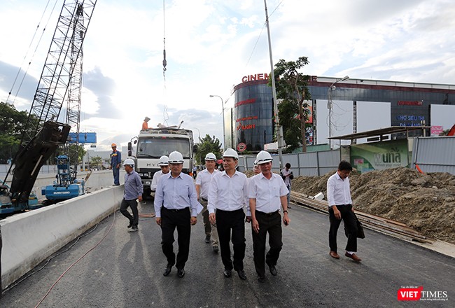 Bí thư Thành ủy Đà Nẵng Trương Quang Nghĩa đi kiểm tra thực tế thi công dự án Nút giao thông hầm chui Nguyễn Tri Phương-Điện Biên Phủ