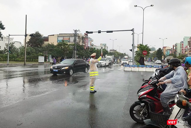 Bão số 12 không đổ bộ, Đà Nẵng vẫn thiệt hại nặng ảnh 8