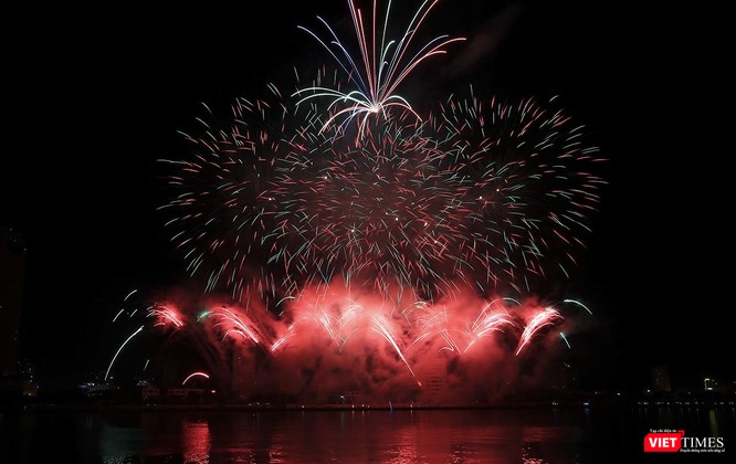 Chính thức khai mạc Lễ hội pháo hoa Quốc tế Đà Nẵng 2019 ảnh 9