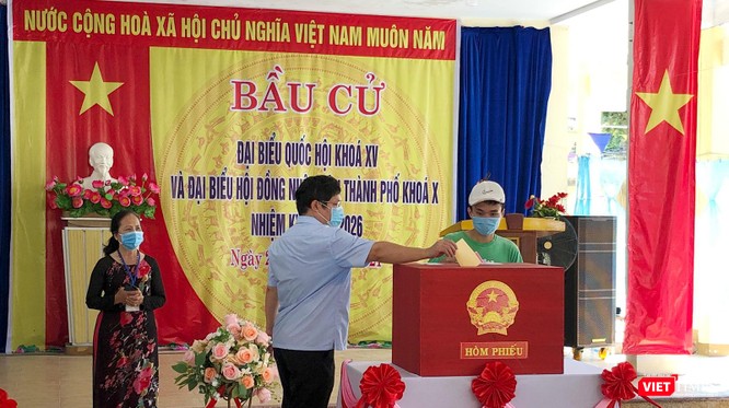 Ảnh: Cử tri toàn TP Đà Nẵng đi bầu cử đại biểu Quốc hội và HĐND TP ảnh 12