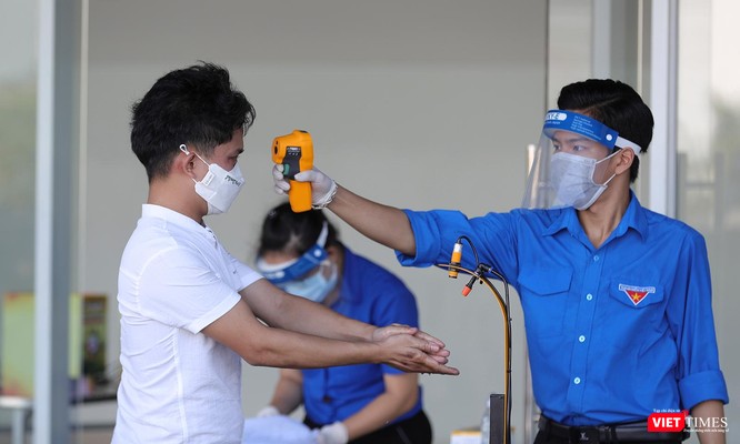 Ảnh: Đà Nẵng ngày đầu tiêm vaccine COVID-19 Spikevax trong cộng đồng ảnh 3