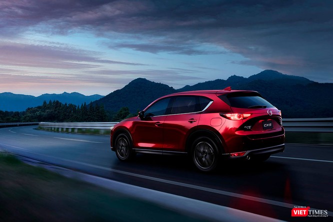 Vừa ra mắt tại Việt Nam, Mazda CX-5 đã có phiên bản facelift cho năm 2018 ảnh 1