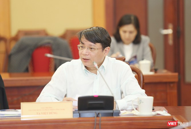 Cục trưởng Cục Ứng dụng và Phát triển công nghệ Tạ Việt Dũng phát biểu tại buổi họp báo