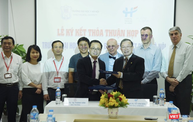 Trường Đại học Y Hà Nội và Bệnh viện Việt Pháp Hà Nội ký kết thỏa thuận hợp tác toàn diện 