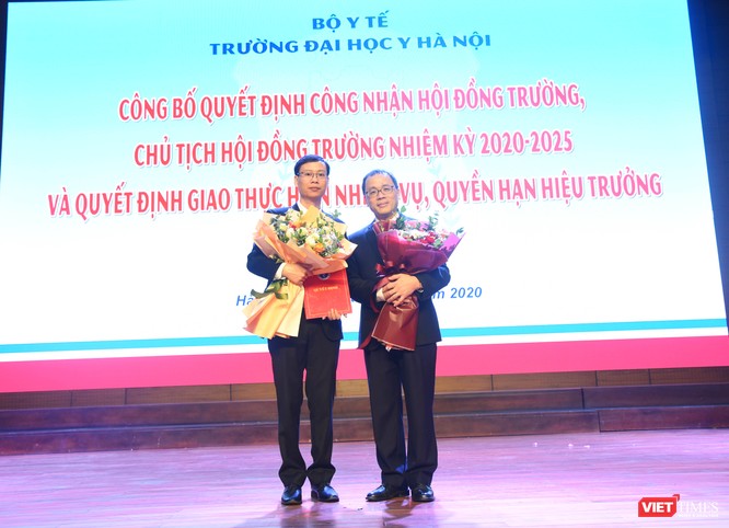 GS.TS. Tạ Thành Văn trở thành Chủ tịch Hội đồng trường đầu tiên của Trường Đại học Y Hà Nội ảnh 9