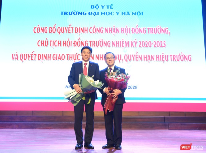 GS.TS. Tạ Thành Văn trở thành Chủ tịch Hội đồng trường đầu tiên của Trường Đại học Y Hà Nội ảnh 7