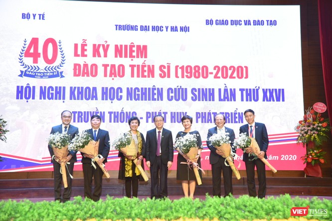 Sau 40 năm, Đại học Y Hà Nội đã đào tạo 1.440 tiến sĩ, cung cấp nguồn nhân lực tinh hoa cho nước nhà ảnh 4