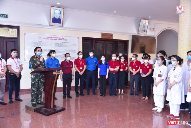 Lần thứ 3 trong 10 ngày, Trường Đại học Y Hà Nội đưa cán bộ, sinh viên chi viện tâm dịch Bắc Ninh ảnh 4