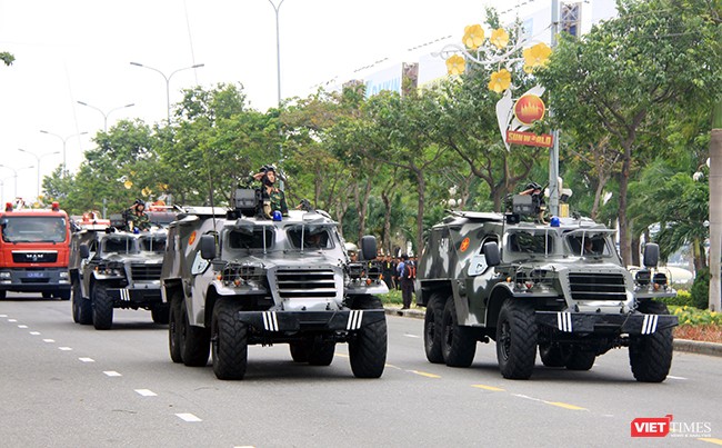 Hơn 2.000 cảnh sát diễn tập chống khủng bố bảo vệ APEC tại Đà Nẵng ảnh 2
