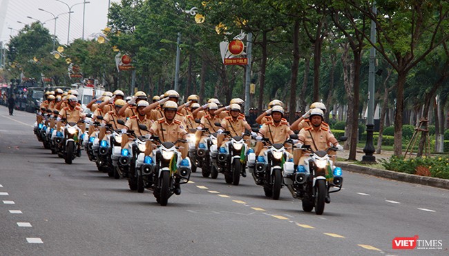 Hơn 2.000 cảnh sát diễn tập chống khủng bố bảo vệ APEC tại Đà Nẵng ảnh 6