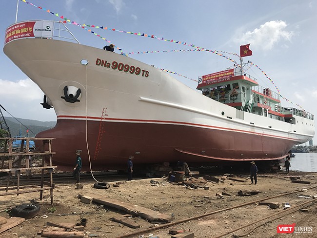 Đà Nẵng: Hạ thủy tàu dịch vụ hậu cần nghề cá vỏ thép lớn nhất miền Trung ảnh 1
